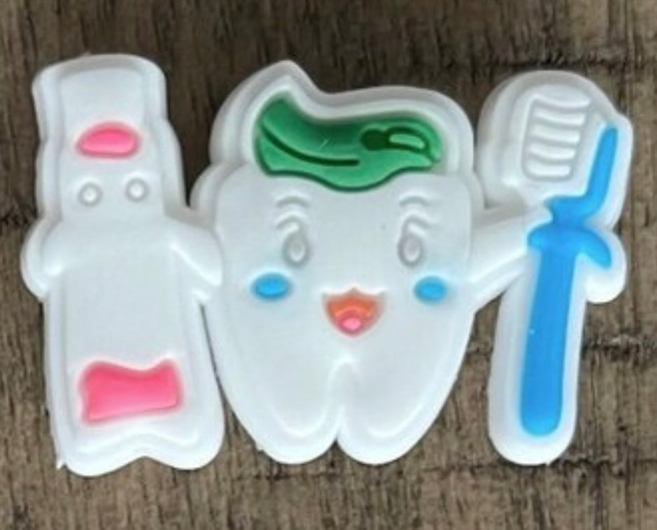 Clean tooth